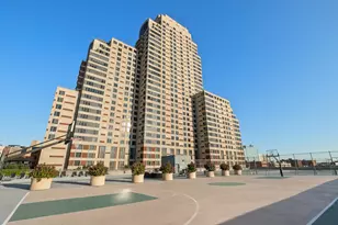 103 Campau Cir NW, Grand Rapids, MI 49503 - Photo 2