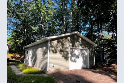 191 Bonnie Street, Ludington, MI 49431 - Photo 2
