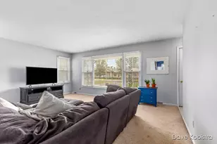 725 52nd St SE, Kentwood, MI 49548 - Photo 10