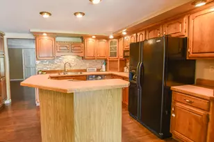 44 Berry St, Quincy, MI 49082 - Photo 8