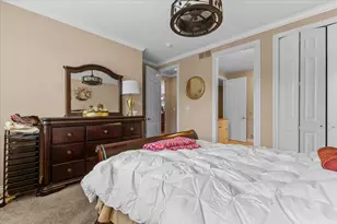 18401 Fox Hollow Ct, Northville, MI 48168 - Photo 2