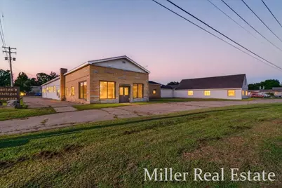 1065 W Green Street, Hastings, MI 49058 - Photo 2