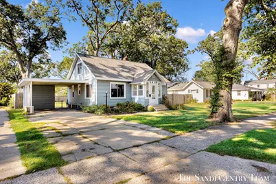 1410 Mills Avenue, Muskegon, MI 49445 - Photo 2