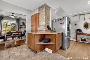 1410 Mills Ave, Muskegon, MI 49445 - Photo 14