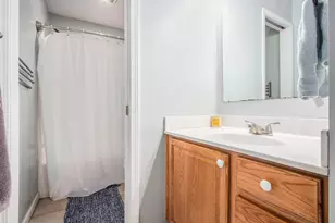 69154 Elkhart Rd, Edwardsburg, MI 49112 - Photo 8