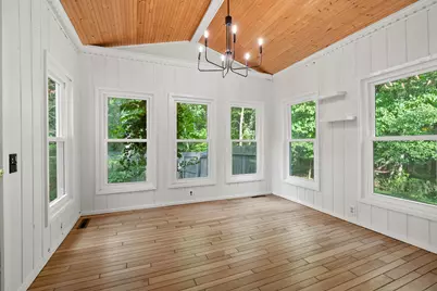 9766 S Westnedge Avenue, Portage, MI 49002 - Photo 16