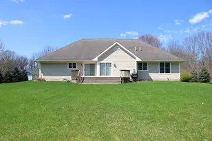 4751 Harlan Dr, Watervliet, MI 49098 - Photo 6