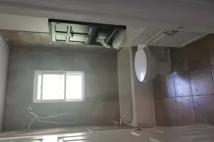 758 W Huron St, Pontiac, MI 48341 - Photo 4