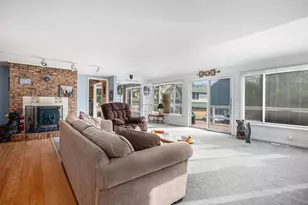 55945 Inn-D-Inn Dr, Dowagiac, MI 49047 - Photo 16