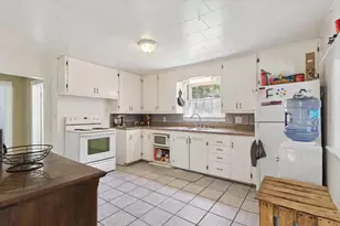 617 S Lansing St, Mount Pleasant, MI 48858 - Photo 20