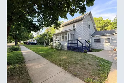 617 S Lansing Street, Mount Pleasant, MI 48858 - Photo 1