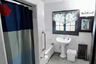 2041 Atkinson St, Detroit, MI 48206 - Photo 8