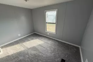 129 Maple Ct, Muskegon, MI 49445 - Photo 10