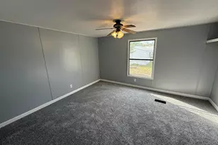 129 Maple Ct, Muskegon, MI 49445 - Photo 12