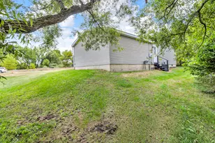 783 Arthur Dr, Grass Lake, MI 49240 - Photo 36