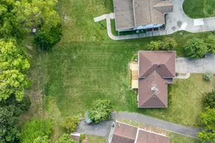 28771 Brooke Circle, Grosse Ile, MI 48138 - Photo 4