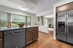 28771 Brooke Circle, Grosse Ile, MI 48138 - Photo 12