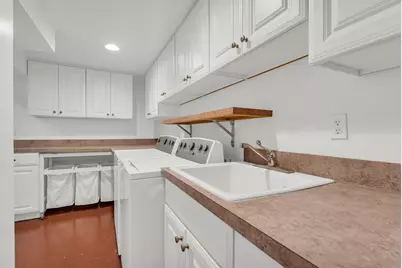 3140 Woods Circle, Detroit, MI 48207 - Photo 18