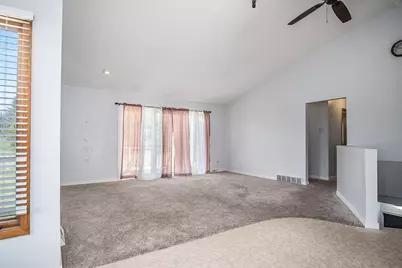 4404 Springmont Drive SE, Kentwood, MI 49512 - Photo 18