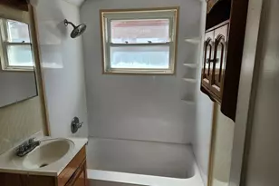 4474 Syracuse St, Dearborn Heights, MI 48125 - Photo 28