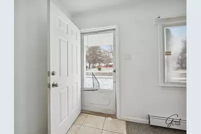 12850 Sidonie Avenue, Warren, MI 48089 - Photo 2