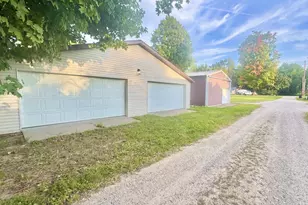 513 Rose Ave, Big Rapids, MI 49307 - Photo 22