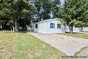 13345 Pinewood Dr, Grand Haven, MI 49417 - Photo 1