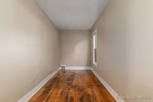 1027 Jennette Ave NW, Grand Rapids, MI 49504 - Photo 16