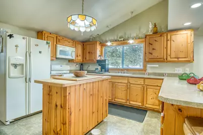 8287 W Hollyhock Avenue, Baldwin, MI 49304 - Photo 4