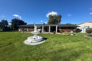 38176 Villa Mar St, Harrison Township, MI 48045 - Photo 8