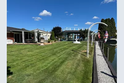 38176 Villa Mar Street, Harrison Township, MI 48045 - Photo 4