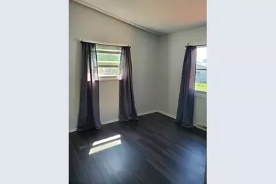 682 Waverly Drive, Benton Harbor, MI 49022 - Photo 16