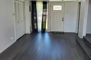 682 Waverly Dr, Benton Harbor, MI 49022 - Photo 10