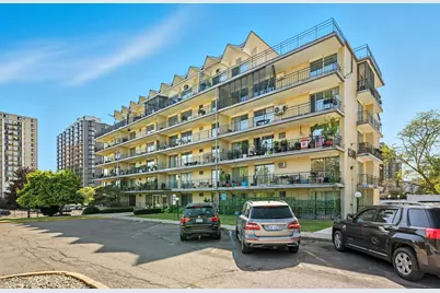 8300 E Jefferson Avenue #406, Detroit, MI 48214 - Photo 2