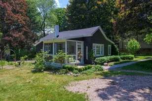 149 Taylor St, Saugatuck, MI 49453 - Photo 4