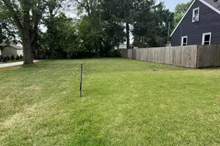 538 Humphrey St, South Haven, MI 49090 - Photo 1