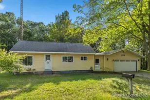 3176 Klug St, Muskegon, MI 49444 - Photo 1