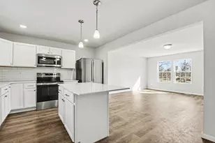 1005 Cedarwood Dr, Greenville, MI 48838 - Photo 6