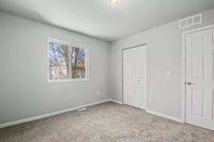 1005 Cedarwood Dr, Greenville, MI 48838 - Photo 20