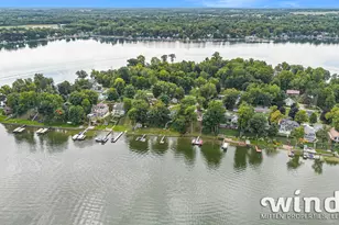 7927 Lakewood Dr, Coloma, MI 49038 - Photo 4