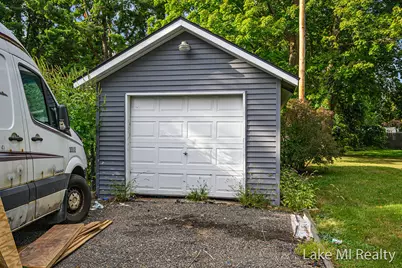 426 W Bridge Street, Plainwell, MI 49080 - Photo 20