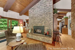 12879 Lakeshore Dr, Grand Haven, MI 49417 - Photo 12