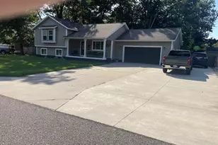 1179 Brian Dr, Muskegon, MI 49442 - Photo 2