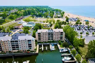 260 Water St, Saint Joseph, MI 49085 - Photo 2