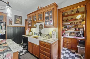 516 Maple St, Manistee, MI 49660 - Photo 18