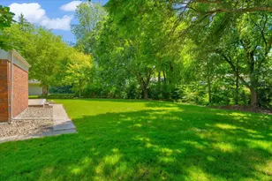 3729 Boulder Dr, Troy, MI 48084 - Photo 34