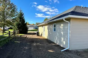 2775 Gady Pines Dr, Adrian, MI 49221 - Photo 26