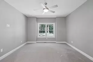 1136 Lochaven Cir, Hillsdale, MI 49242 - Photo 14