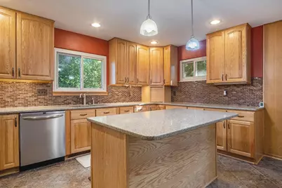 736 Shawmut Boulevard NW, Grand Rapids, MI 49504 - Photo 6