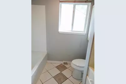 3066 W Huron Street, Waterford, MI 48328 - Photo 24